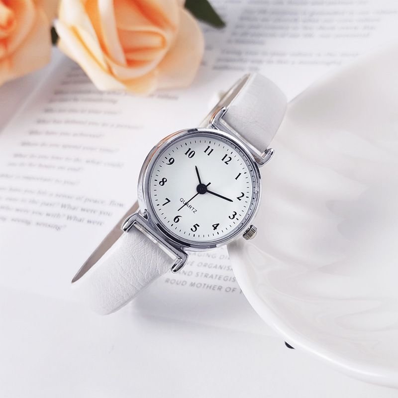 Women Fashion Simple Round Dial Quartz Watch