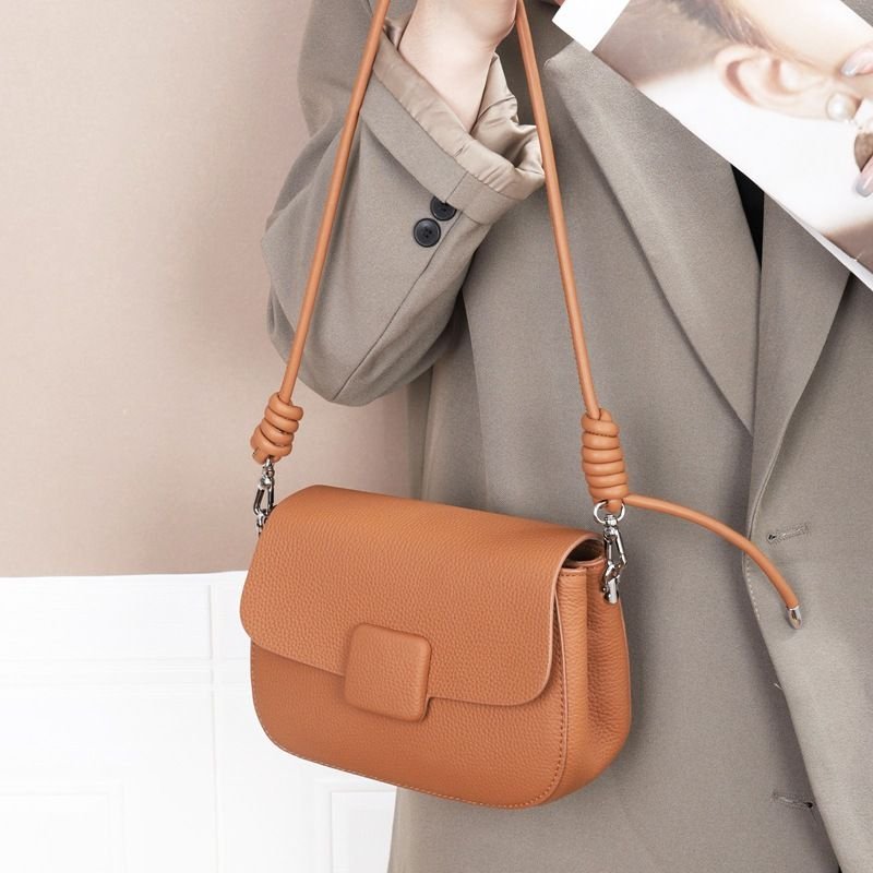 Women Fashionable Design Sense Messenger High-End Shoulder Leather Underarm Bag