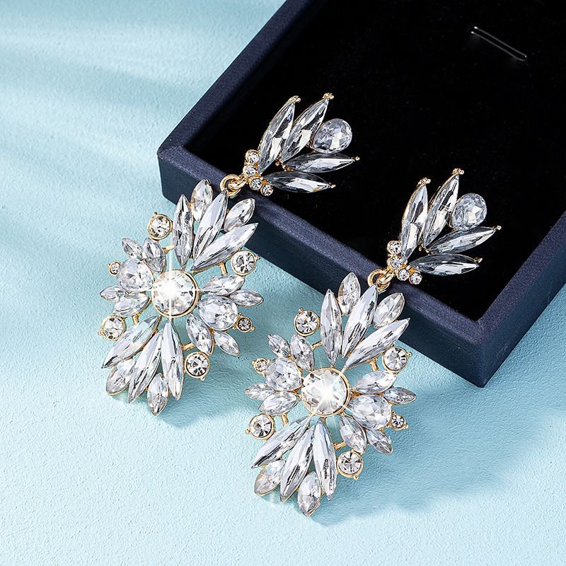 Fashion Temperament Personality Rhinestone Earrings