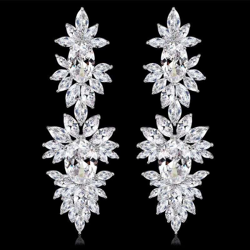 Exaggerated Fashion Zircon Rhinestone Earrings