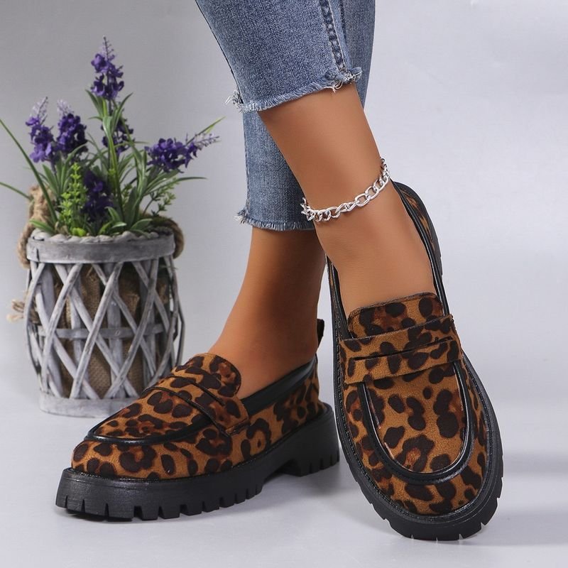 Plus Size Women Vintage Leopard Printed Loafers