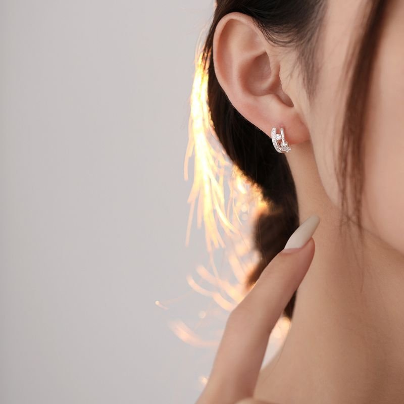 Women Simple Fashion Sterling Silver Star Ear Buckle