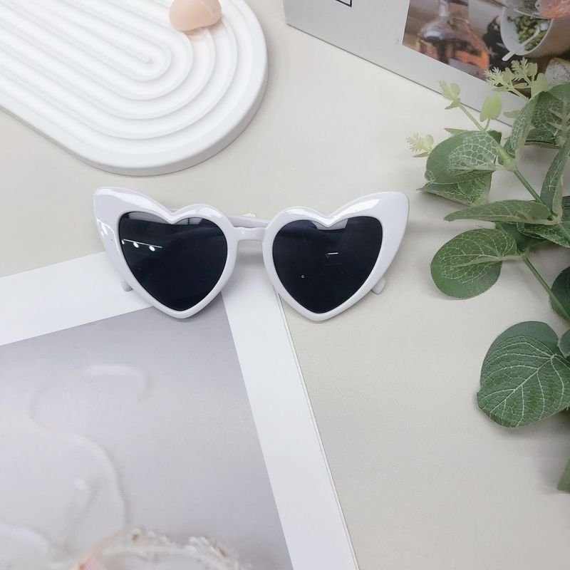 Kids Girls Fashion Casual Cute Heart Frame Solid Color Sunglasses