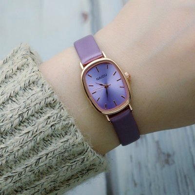 Women Fashion Oval Dial Quartz Watch