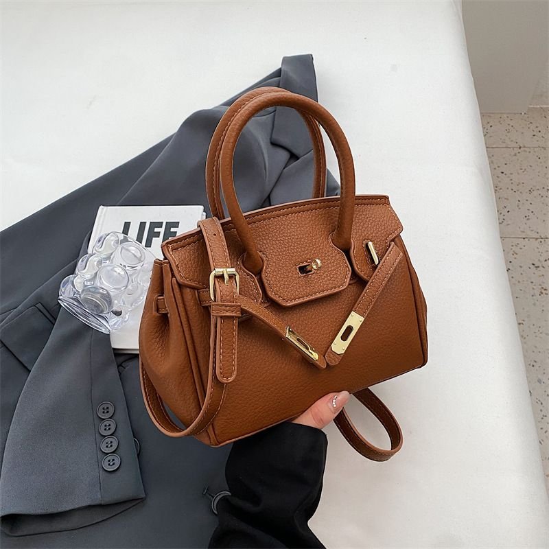 Women Fashionable Simple Large Capacity PU Lock Handle Shoulder Bag