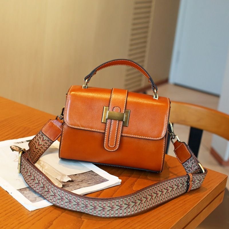 Women Retro Premium Leather Handbag Messenger Bag