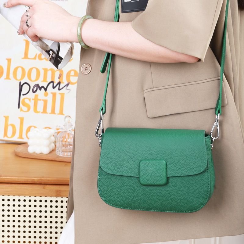 Women Fashionable Design Sense Messenger High-End Shoulder Leather Underarm Bag