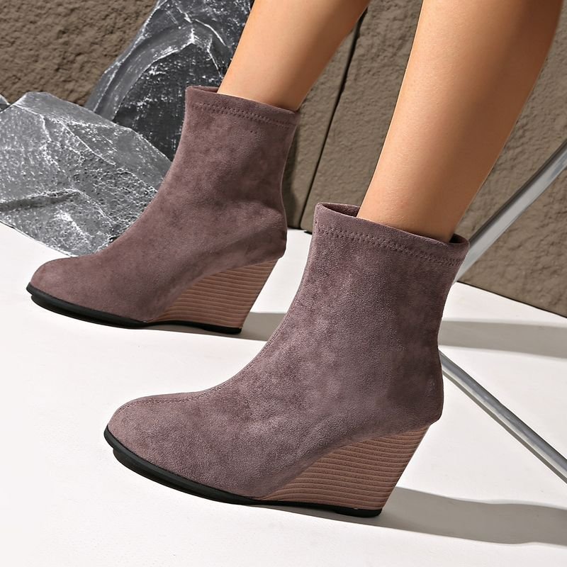 Autumn Winter Women Fashion Plus Size Suede Wedge Heel Short Boots