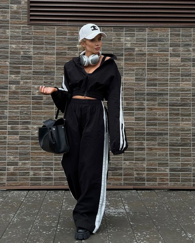 Women Fashion Casual Side Parallel Bars Long Sleeve Zipper Top High Waist Loose Pants Two-Piece Set