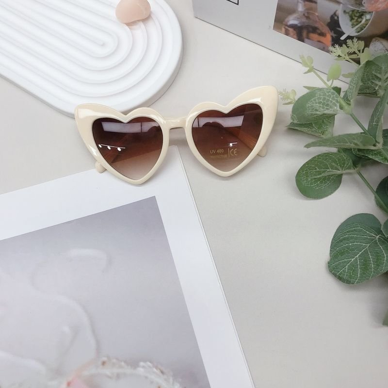 Kids Girls Fashion Casual Cute Heart Frame Solid Color Sunglasses